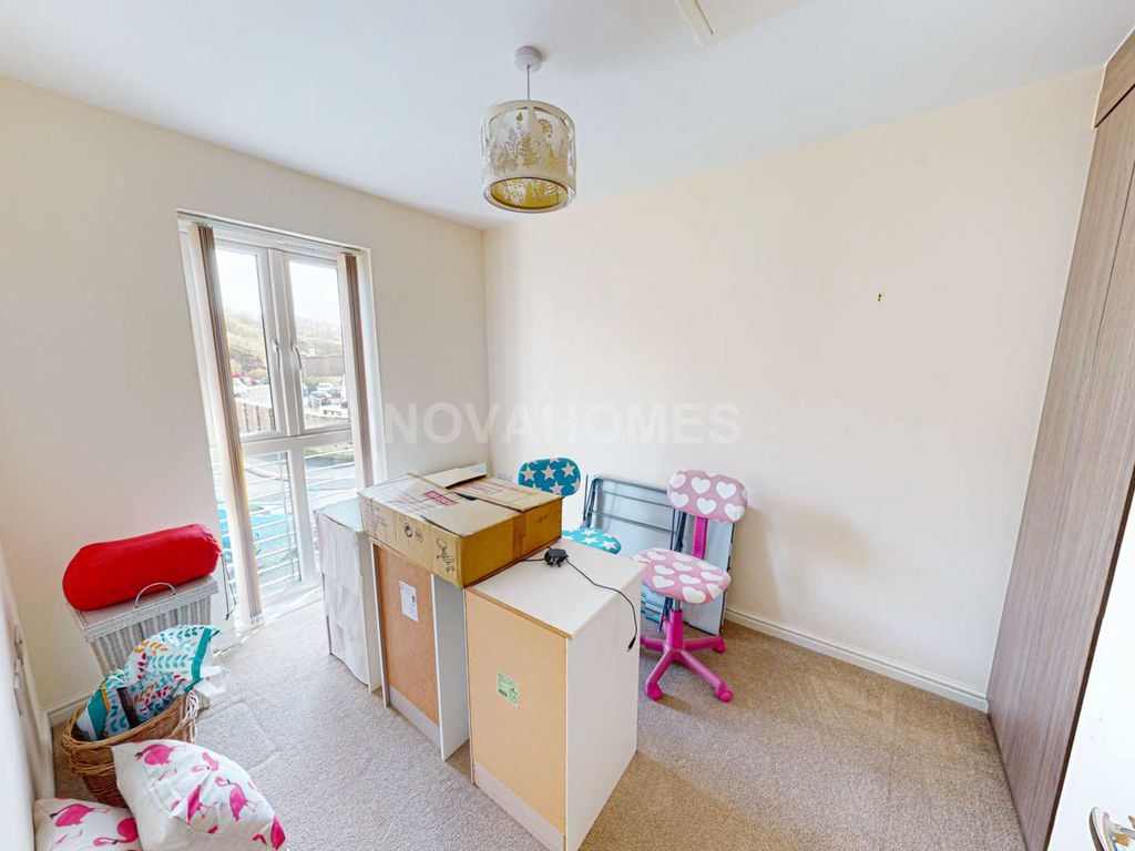 2 bed terraced house for sale in Broxton Drive, Saltram Meadow PL9, £200,000