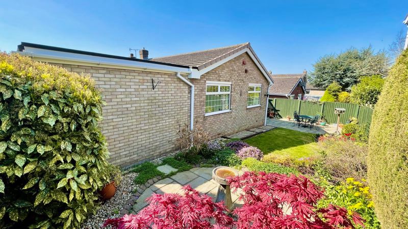 4 bed detached bungalow for sale in Granson Way, Washingborough, Lincoln LN4, £280,000