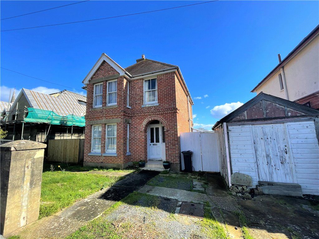 3 bed detached house for sale in St. Johns Road, Sandown, Isle Of Wight PO36, £300,000