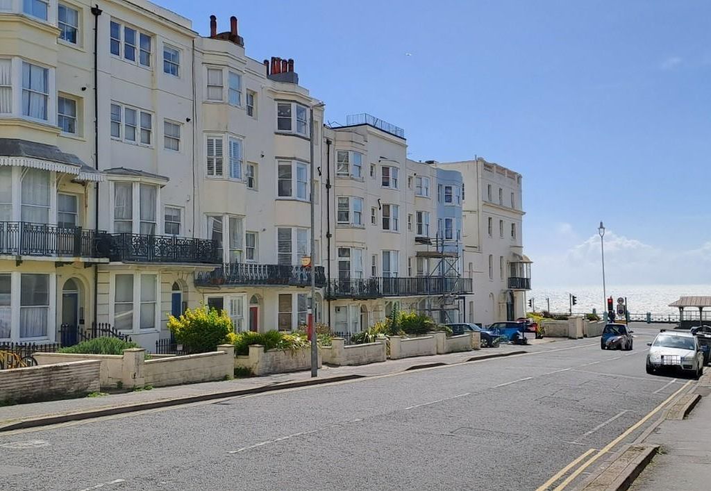 1 bed flat for sale in Lower Rock Gardens, Brighton BN2, £205,000
