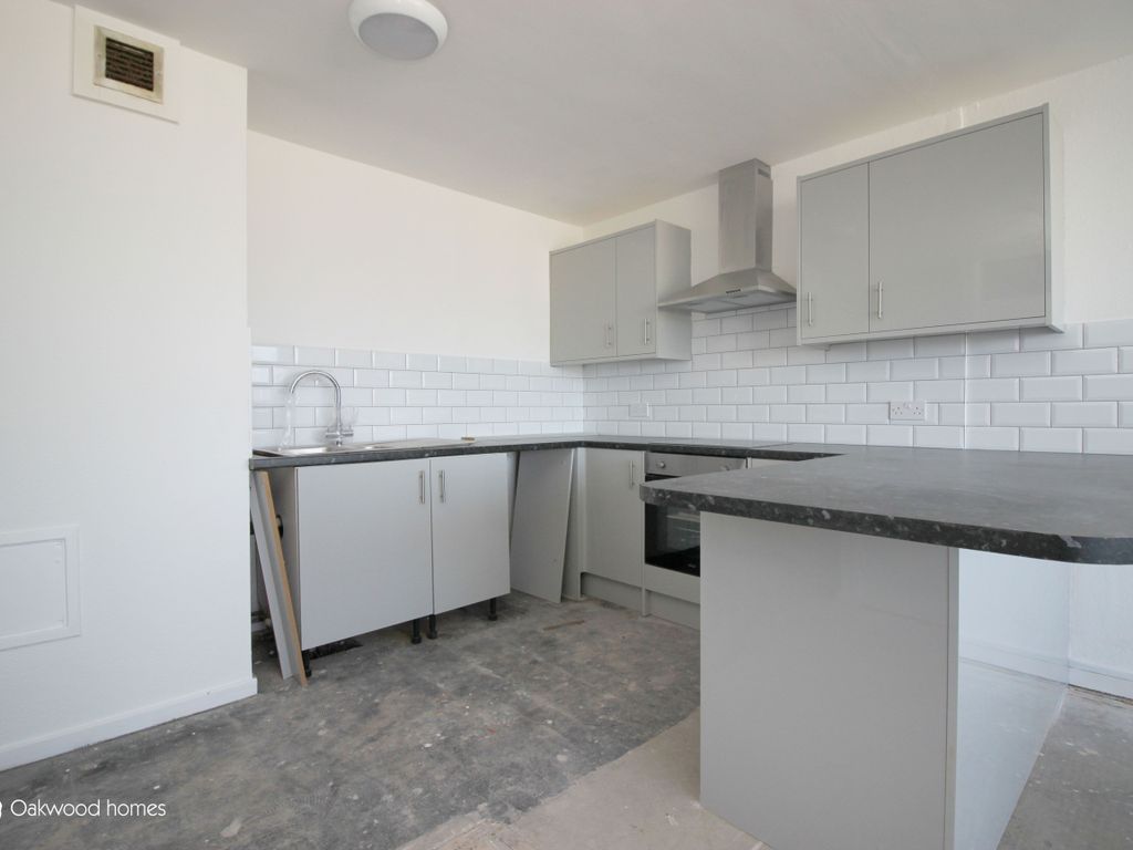 2 bed flat for sale in All Saints Avenue, Margate CT9, £135,000