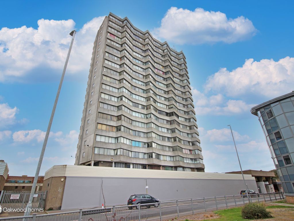 2 bed flat for sale in All Saints Avenue, Margate CT9, £135,000