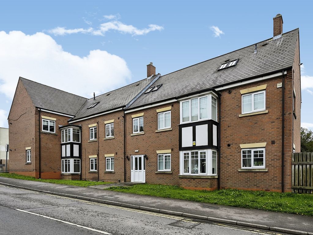 2 bed flat for sale in Downing Street, South Normanton, Alfreton DE55, £95,000