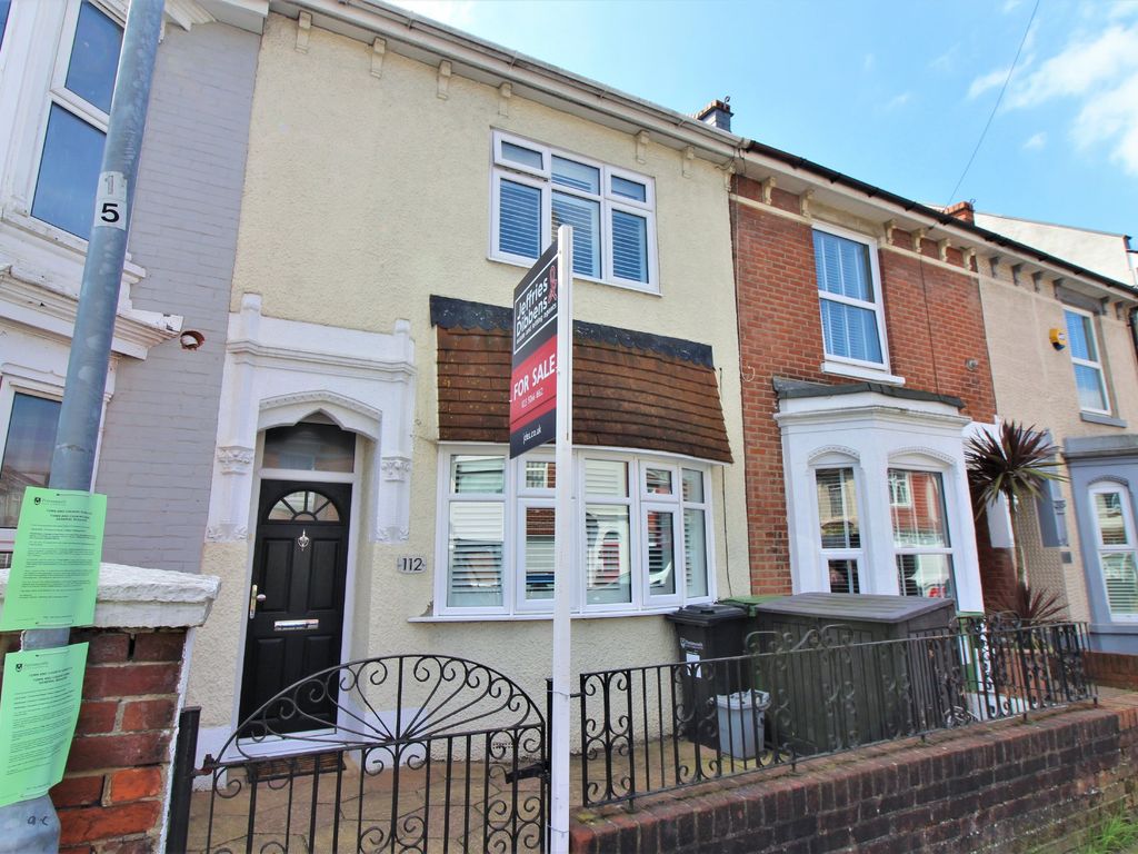 3 bed terraced house for sale in Queens Road, Portsmouth PO2, £259,995