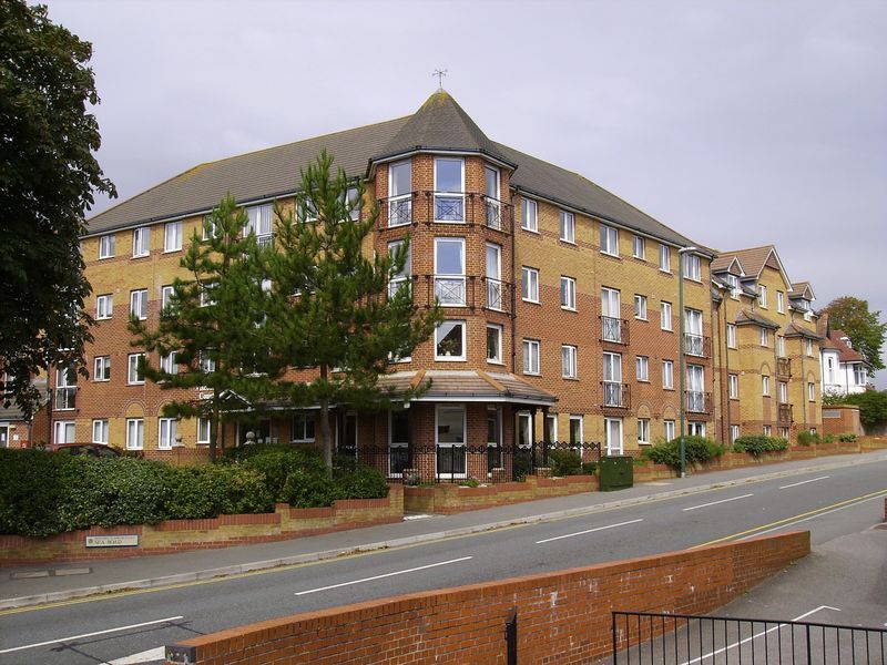 1 bed flat for sale in Viscount Court, Bournemouth BH5, £125,000