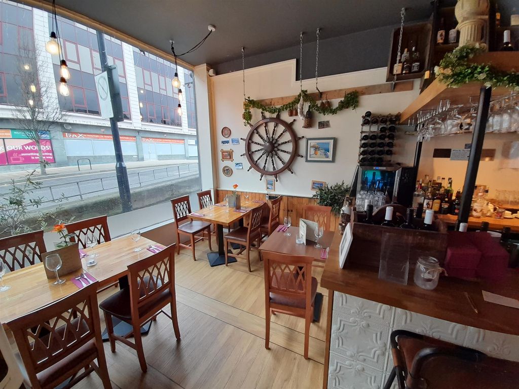 Pub/bar for sale in Restaurants HG1, North Yorkshire, £125,000