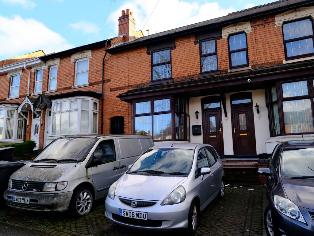 3 bed terraced house for sale in Stratford Road, Hall Green, Birmingham B28, £250,000