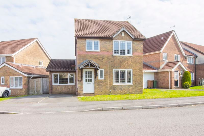 4 bed detached house for sale in Heol Ynys Ddu, Caerphilly CF83, £325,000