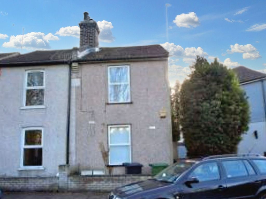 1 bed flat for sale in Charles Street, Greenhithe DA9, £140,000