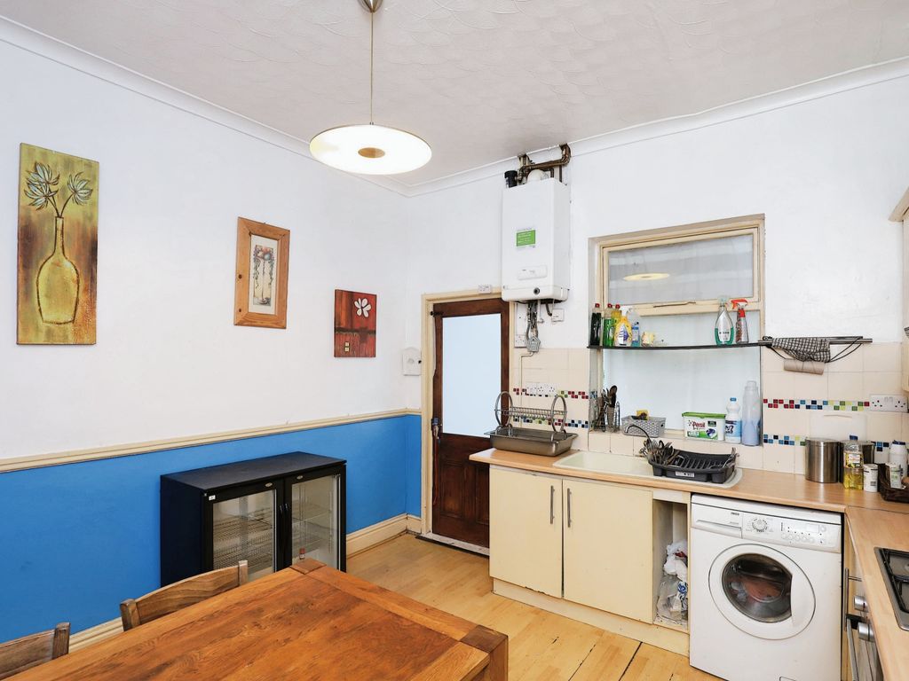 2 bed terraced house for sale in Woodseats Road, Sheffield, South Yorkshire S8, £160,000