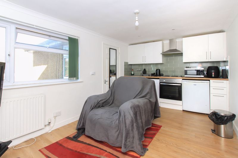 1 bed maisonette for sale in Corner Hall Avenue, Hemel Hempstead HP3, £175,000