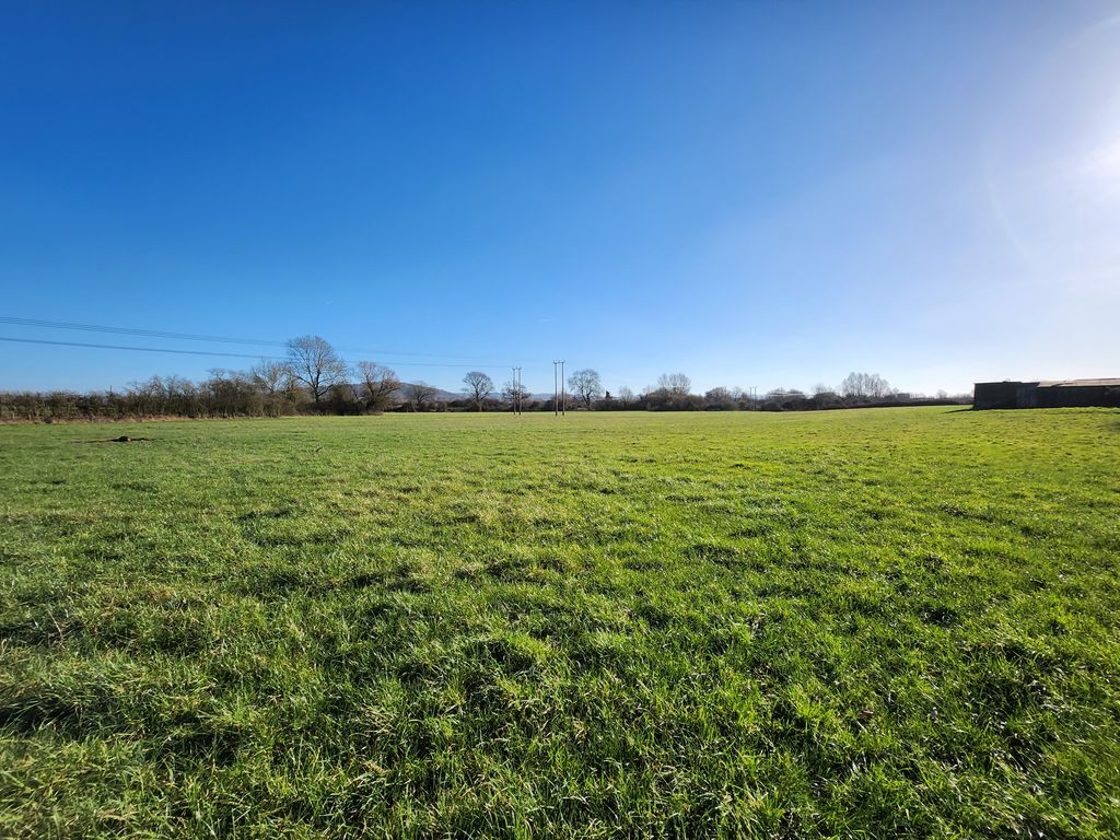 Land for sale in Upper Rea, Gloucester GL2, £10,000