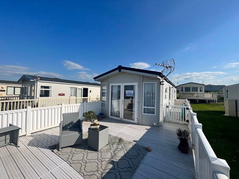 2 bed mobile/park home for sale in Blue Anchor, Minehead TA24, £55,000