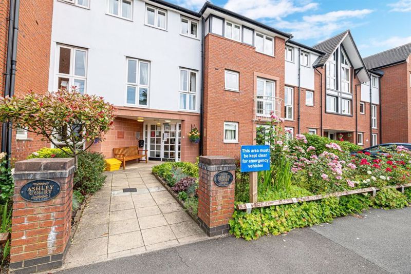 1 bed flat for sale in Ashley Court, Frodsham WA6, £110,000