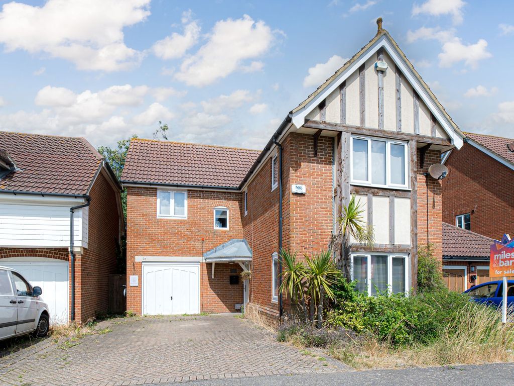 4 bed detached house for sale in Barley Way, Ashford TN23, £325,000