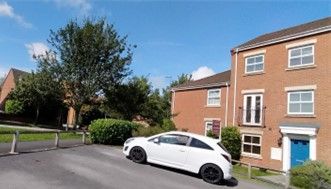 4 bed town house for sale in Bro Deg, Wrexham LL11, £230,000
