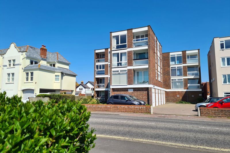 2 bed flat for sale in East Lodge, Marine Parade East, Lee-On-The-Solent PO13, £290,000