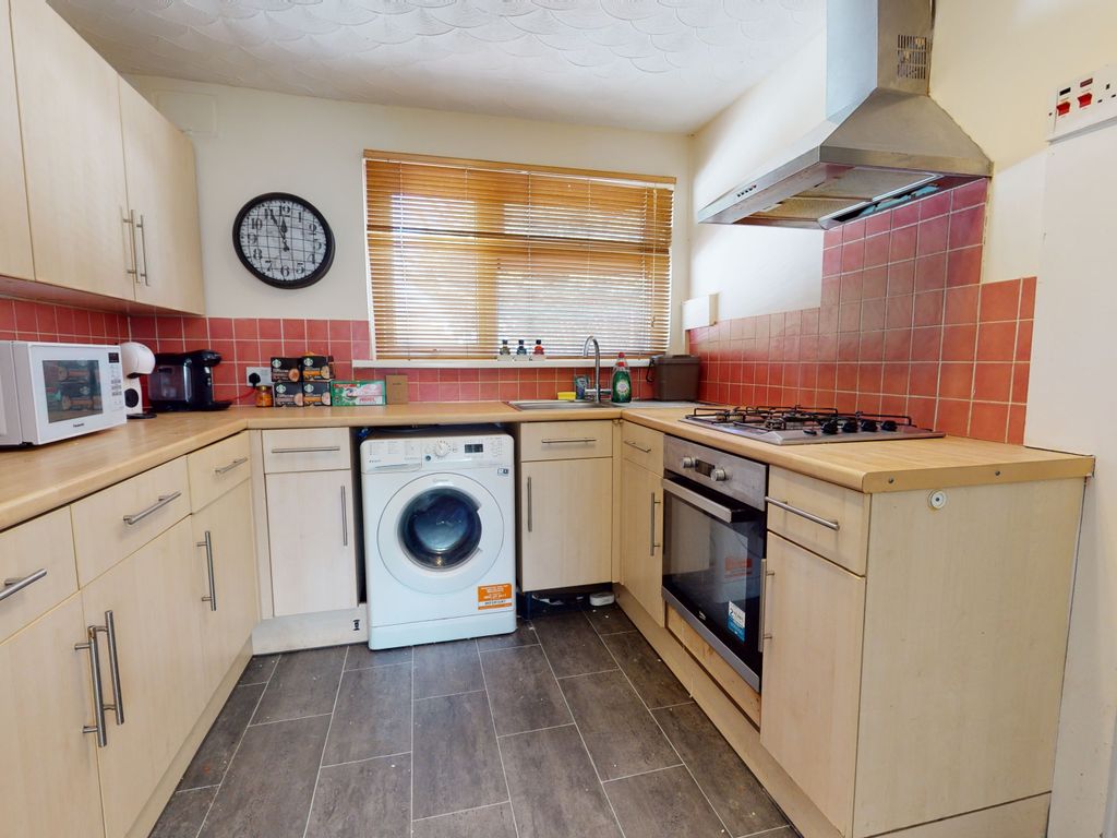 3 bed flat for sale in Oak House, Hollybush Estate, Whitchurch, Cardiff CF14, £180,000