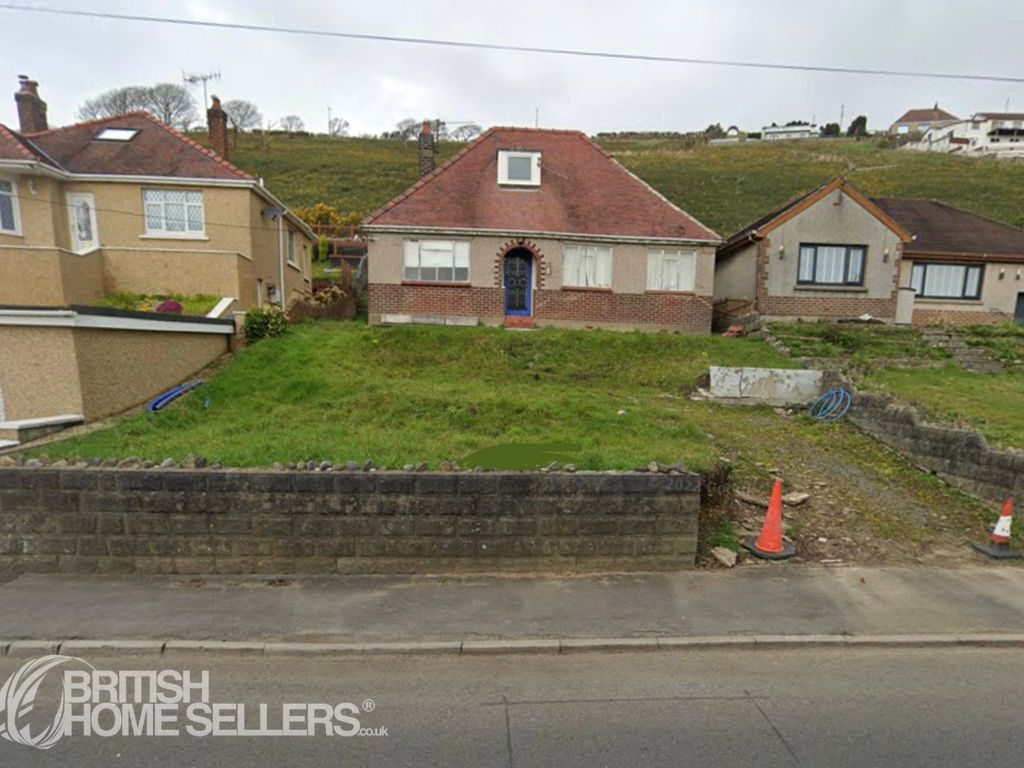 2 bed bungalow for sale in Gwscwm Road, Burry Port, Carmarthenshire SA16, £120,000