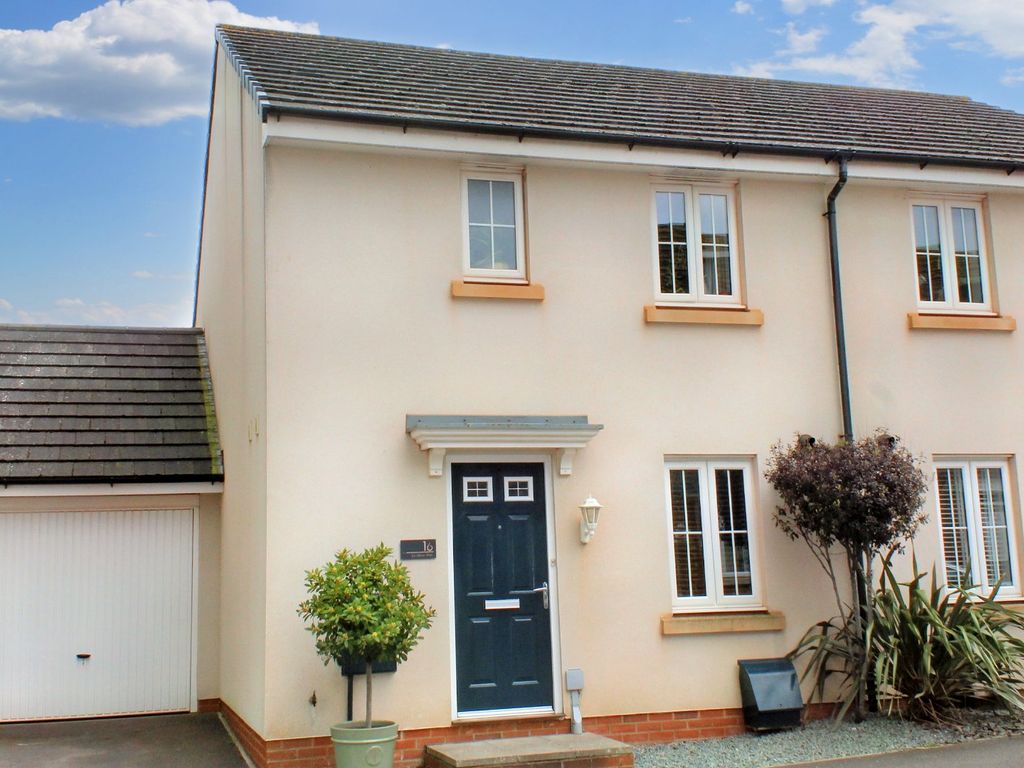 3 bed semi-detached house for sale in Swallow Way, Cullompton, Devon EX15, £269,950