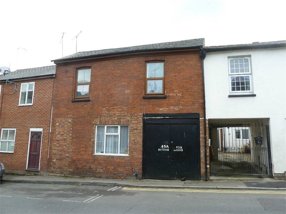 1 bed maisonette for sale in Old Road, Leighton Buzzard LU7, £150,000