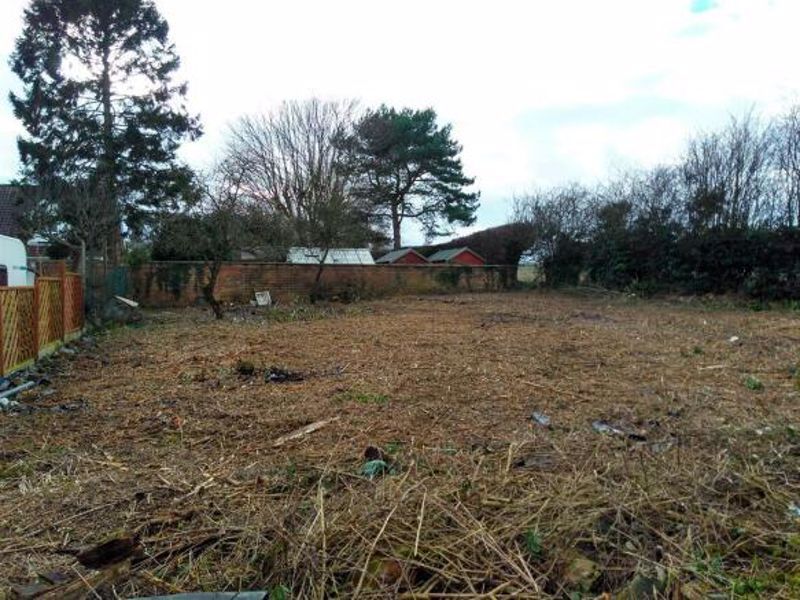Land for sale in Grimsby Road, Louth LN11, £125,000