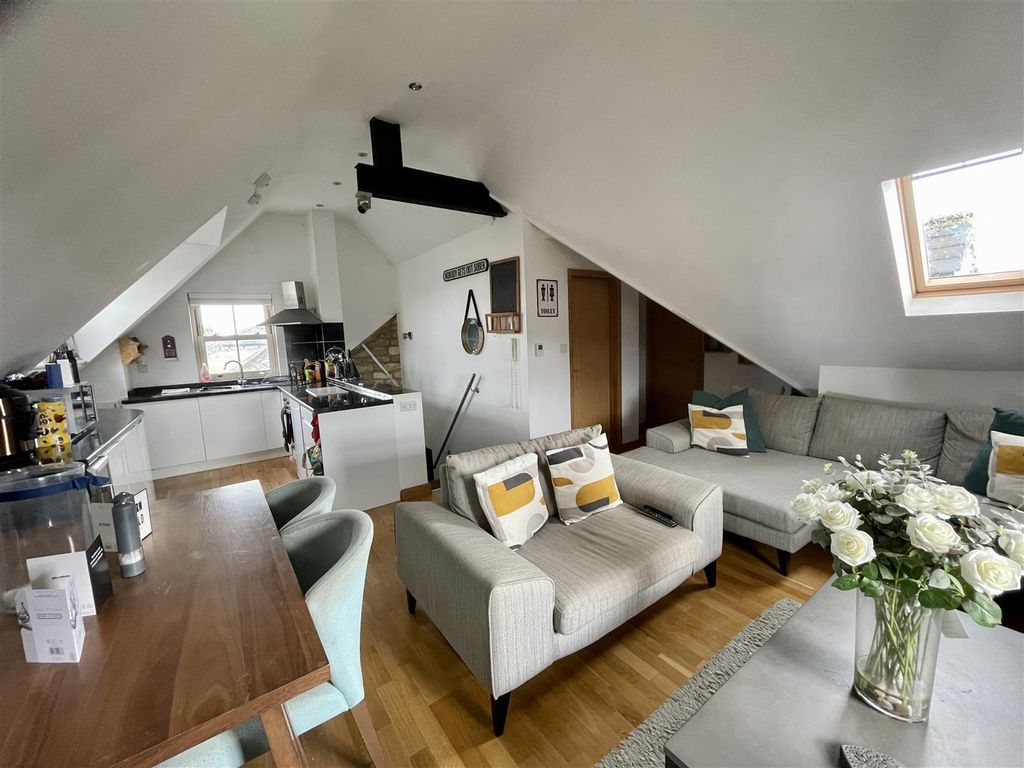 1 bed flat for sale in Weston House, Gas Street, Stamford PE9, £185,000