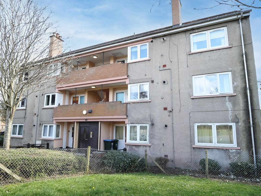 2 bed flat for sale in Rannoch Road, Perth PH1, £79,950