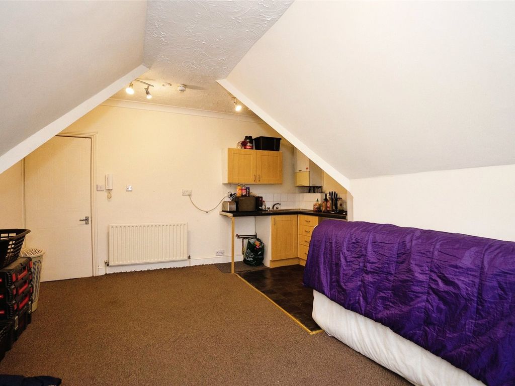 1 bed flat for sale in Highcroft Villas, Brighton, East Sussex BN1, £180,000