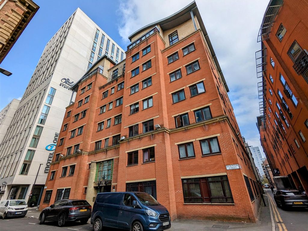 2 bed flat for sale in Dickinson Street, Manchester M1, £240,000
