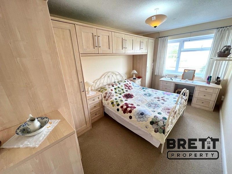 3 bed detached bungalow for sale in Cricket Grove, Hundleton, Pembroke, Pembrokeshire. SA71, £269,999