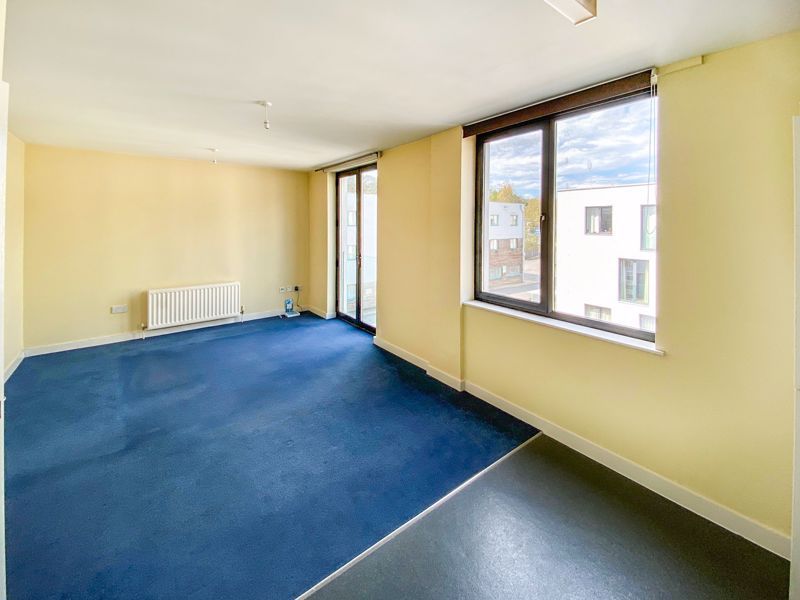1 bed flat for sale in Godstone Road, Whyteleafe CR3, £210,000