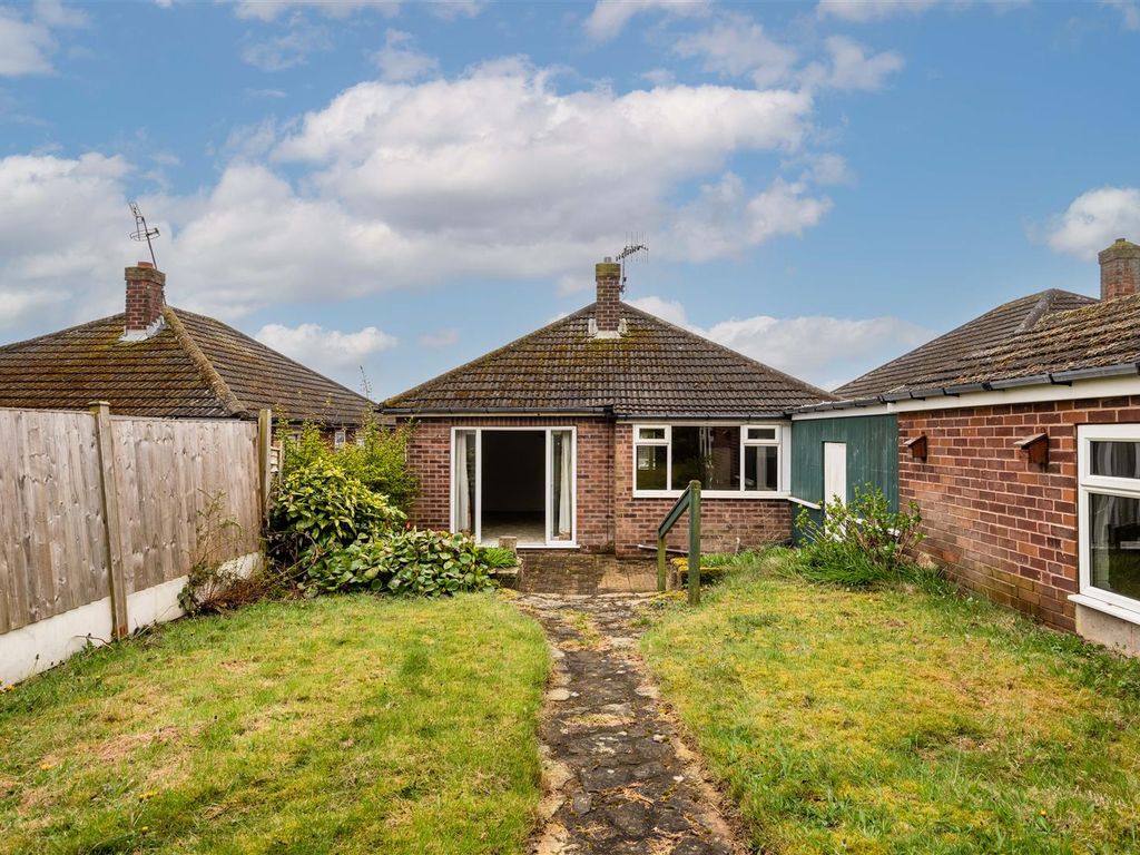 2 bed detached bungalow for sale in Prospect Road, Coal Aston, Dronfield S18, £250,000