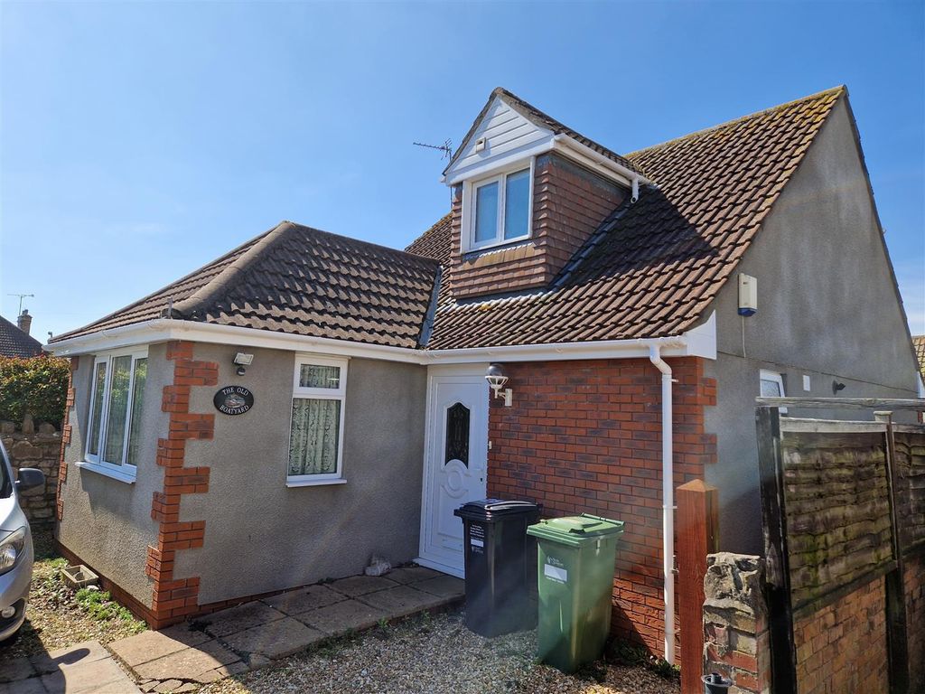 3 bed detached house for sale in Bedford Road, Weston-Super-Mare BS23, £275,000