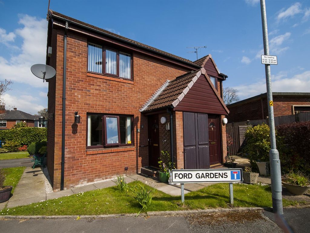 2 bed flat for sale in Ford Gardens, Rochdale OL11, £75,000