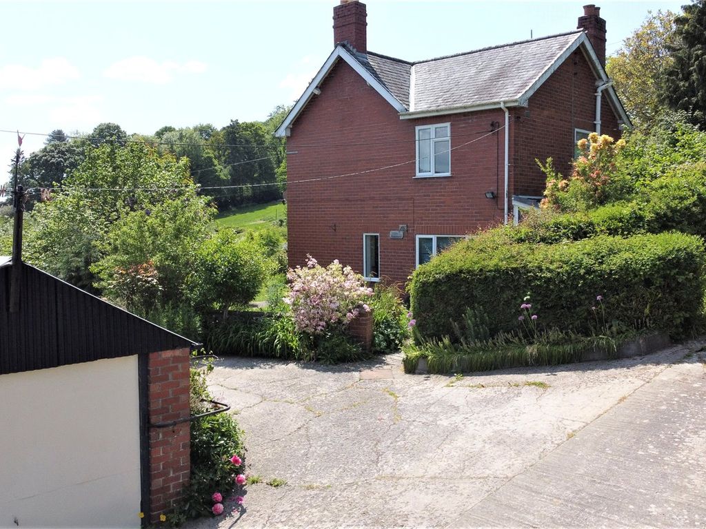 3 bed detached house for sale in Bettws Cedewain, Newtown, Powys SY16, £295,000