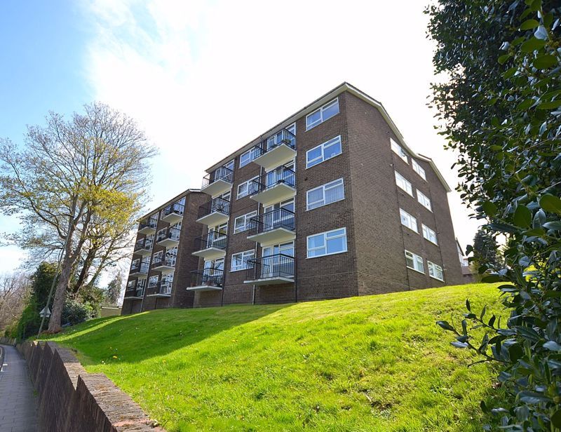 1 bed flat for sale in Scotts Avenue, Shortlands, Bromley BR2, £240,000