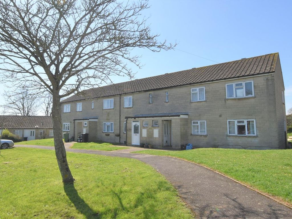 2 bed flat for sale in Fullwell Close, Faulkland, Radstock BA3, £145,000