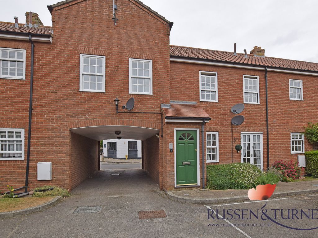 2 bed flat for sale in Chapel Street, King's Lynn PE30, £115,000