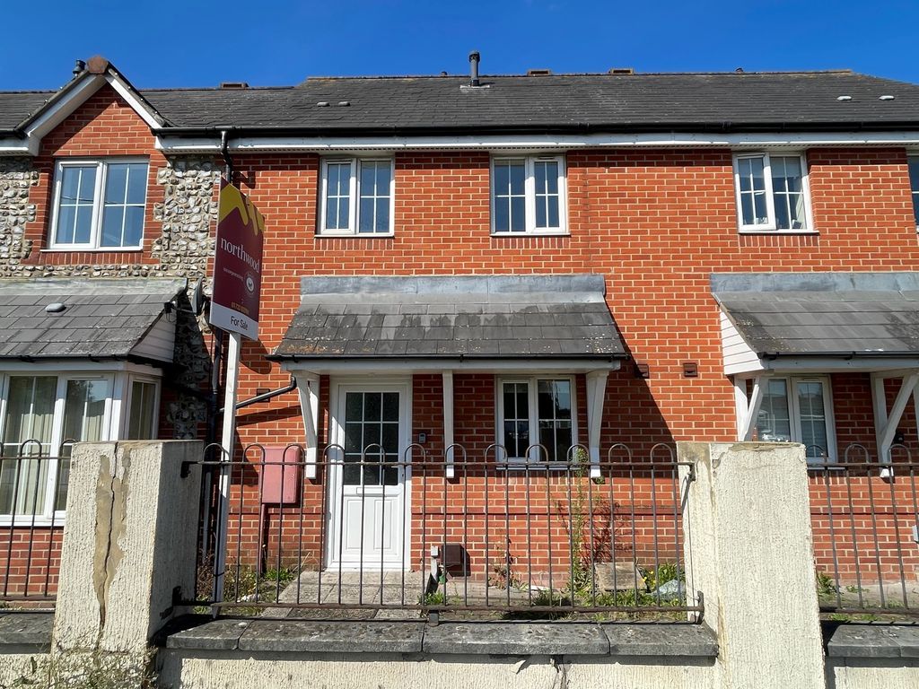 3 bed terraced house for sale in Amesbury, Salisbury SP4, £279,950