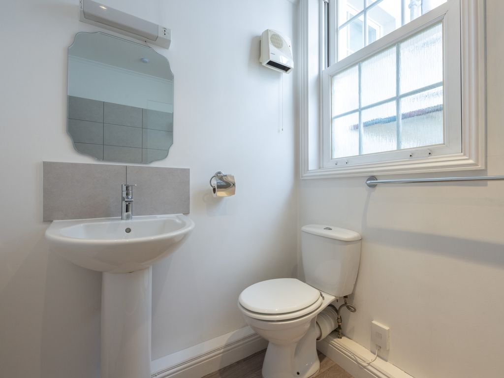1 bed flat for sale in Don Road, St. Helier, Jersey JE2, £299,000