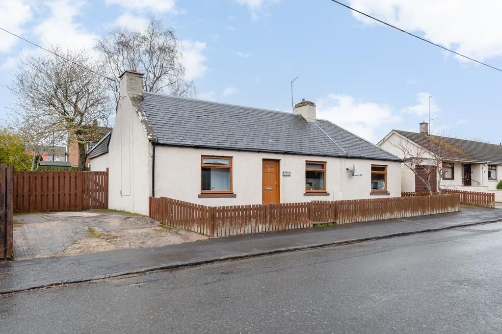 3 bed cottage for sale in Station Road, Springfield, Cupar KY15, £199,000