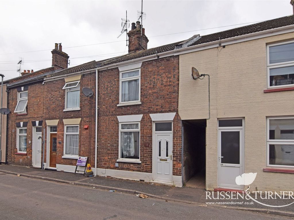 3 bed terraced house for sale in Kitchener Street, King