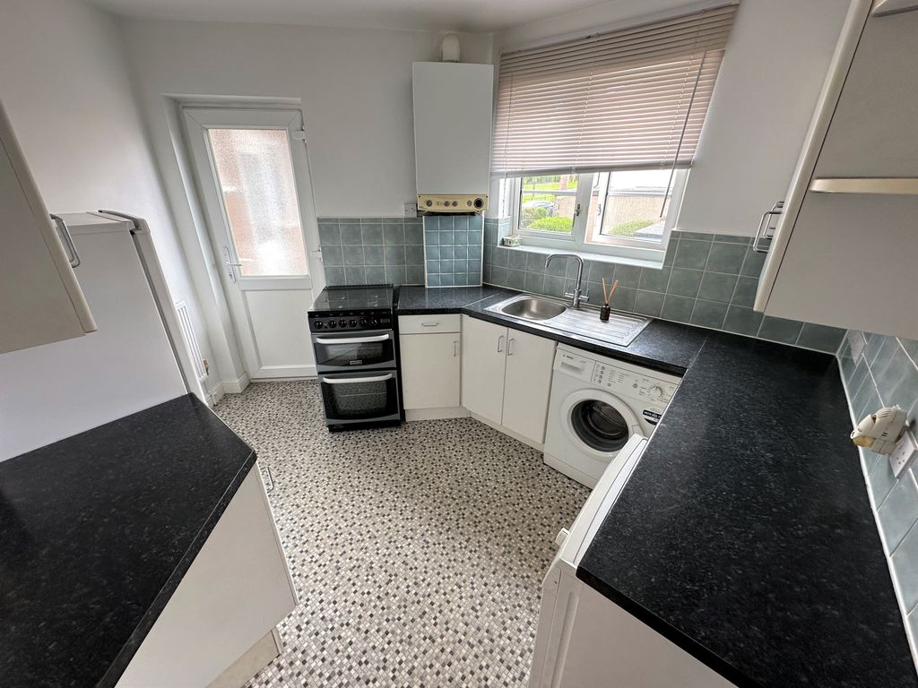 2 bed flat for sale in Alexandra Avenue, Harrow HA2, £285,000