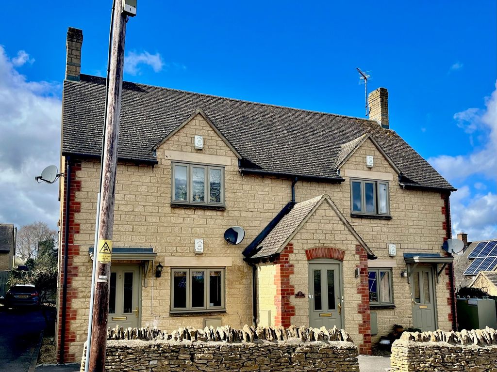 1 bed flat for sale in Cleveley Road, Enstone, Chipping Norton OX7, £159,995