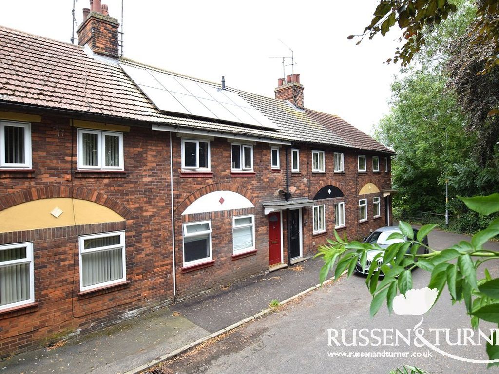 2 bed terraced house for sale in Beech Road, King