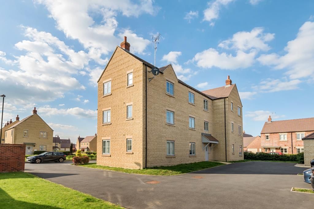1 bed flat for sale in Moreton-In-Marsh, Gloucestershire GL56, £150,000