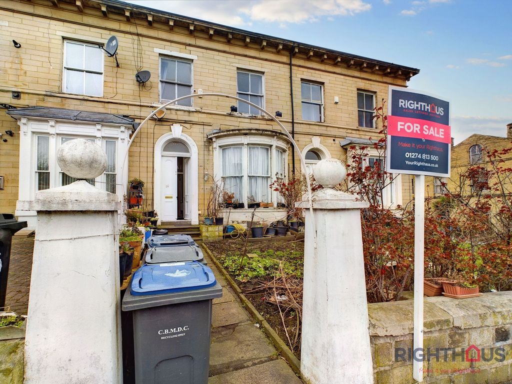 6 bed terraced house for sale in Little Horton Lane, Bradford BD5, £250,000