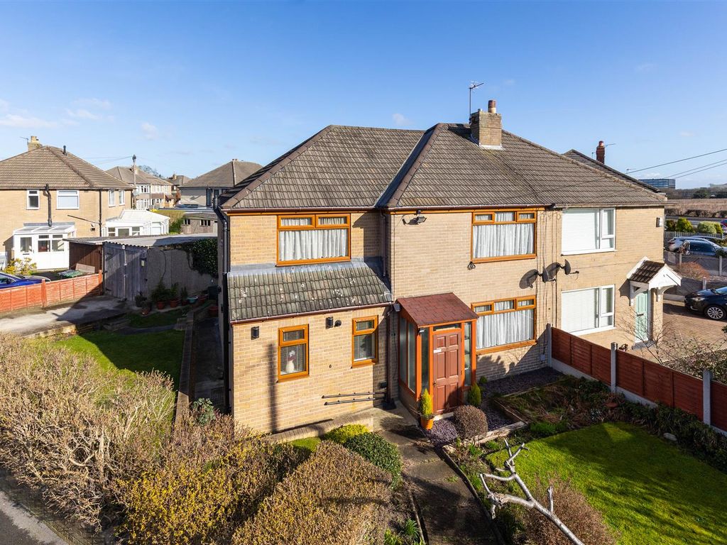 3 bed semi-detached house for sale in Kingswear Crescent, Leeds LS15, £325,000