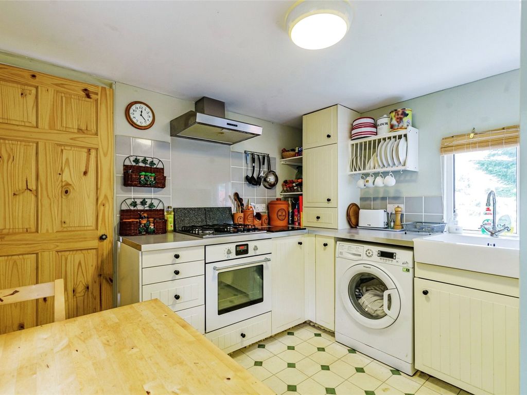 2 bed property for sale in Nuthatch Way, Turners Hill Park, Turners Hill, Crawley RH10, £160,000